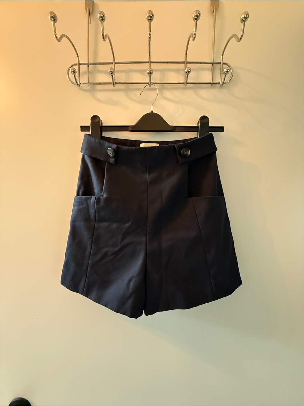 Sézane Rico Shorts - Picture 2 of 4